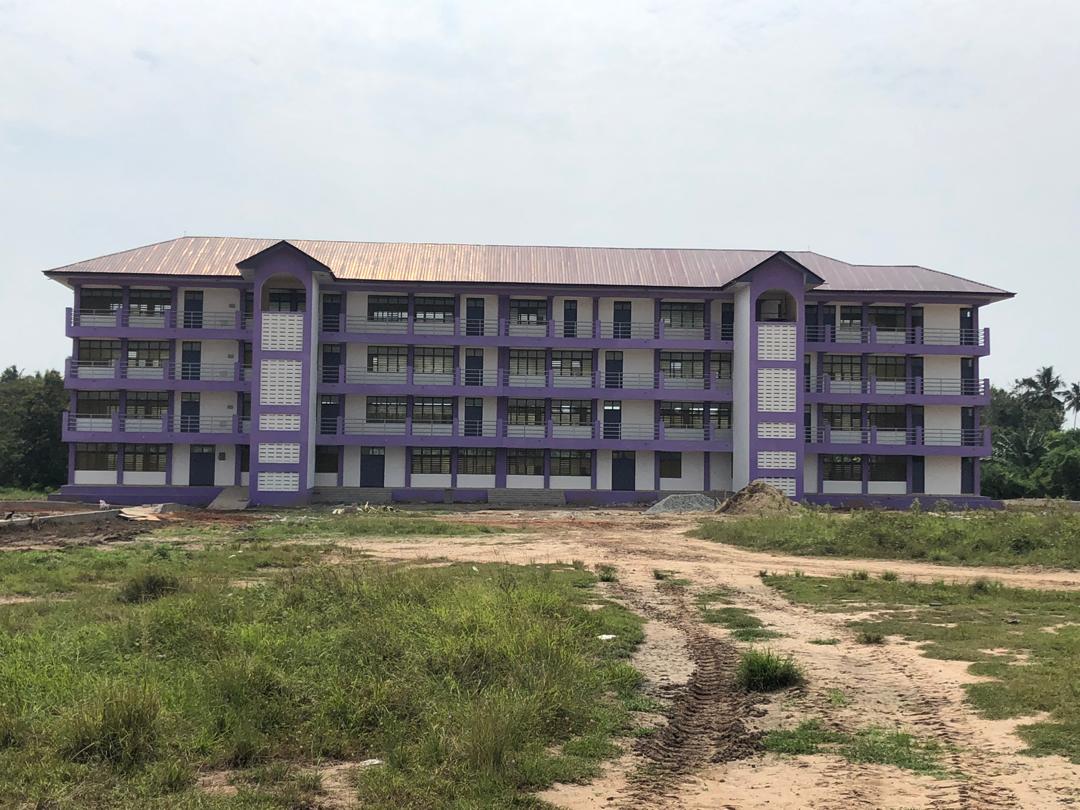 Komenda Community School